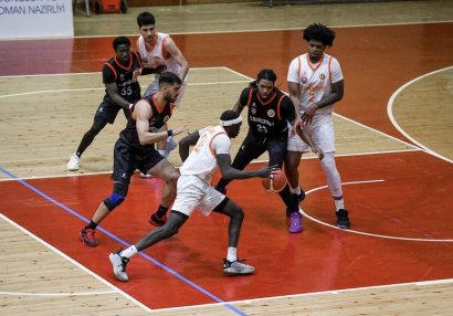 ABL: "Sumqayıt" "Lənkəran"ı üstələdi