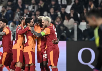 "Qalatasaray" Turində "öldü, öldü, dirildi" - VİDEO