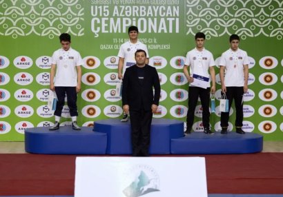 Sərbəst və yunan-Roma güləşi üzrə U-15 Azərbaycan çempionatı başa çatdı