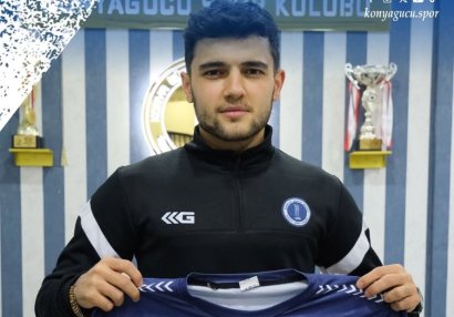 Azərbaycanlı futbolçu Türkiyə klubu ilə anlaşdı