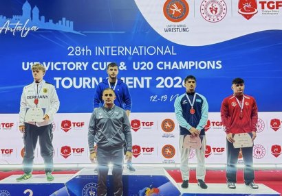 Azərbaycan güləşçiləri Antalyada "Zəfər Kuboku"nun ilk günündə dörd medal əldə etdilər