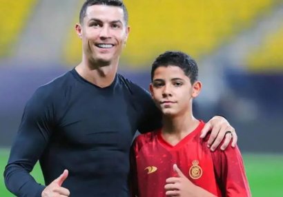 Ronaldunun nə vaxt oğlu ilə komanda yoldaşı olacağı bilindi