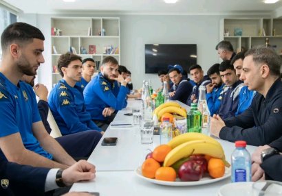 Gəncənin polis rəisi "Kəpəz"in Akademiyasına baş çəkib