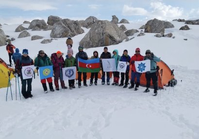 Heydər Əliyev zirvəsinə ənənəvi yürüş təşkil olundu