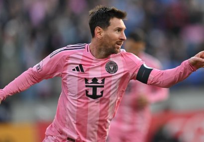 Messi dubl etdi, komandası "qol yağışı"ndan qalib ayrıldı - VİDEO