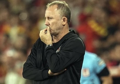 "Beşiktaş" rəhbərliyi Sergen Yalçınla əməkdaşlığa son qoydu