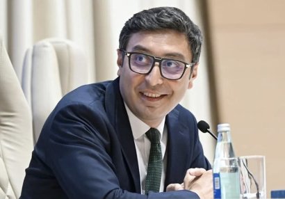 Fərid Qayıbov Azərbaycanı beynəlxalq yarışlarda uğurla təmsil etmiş idmançılarla görüşdü