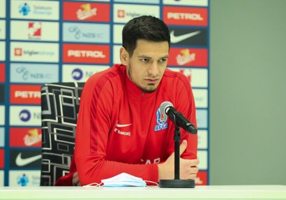 "Üç ildən sonra yenidən yığmada olmaq böyük sevincdir" - Emil Balayev