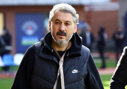 Türkiyənin Super Liqa təmsilçisi baş məşqçisi ilə yolları ayırdı