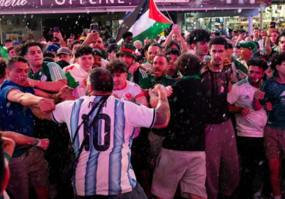 Argentina və Əlcəzair millilərinin fanatları Nyu Yorkda əlbəyaxa oldular