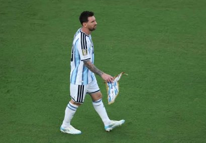 Messi dünya çempionatına het-triklə başladı