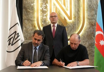 "Neftçi" Yuri Vernidubla müqavilə yenilədi - RƏSMİ