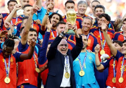Luis de la Fuente 2030-cu ildə də İspaniyanın baş məşqçisi olacaq?