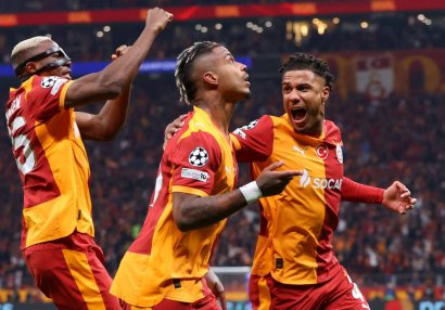 "Qalatasaray"da yeni müqavilə - Razılığa gəlindi