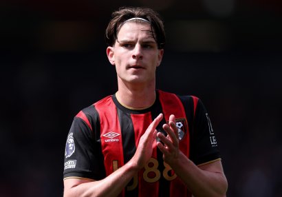 "Çelsi" Aleks Skot transferində israrlıdır