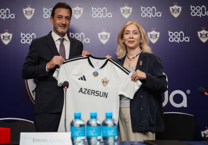 "Qarabağ" FK və "BonAqua" arasında rəsmi tərəfdaşlıq müqaviləsi imzalandı