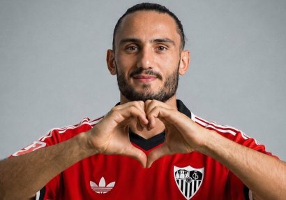 "Sevilya" gürcüstanlı futbolçunu heyətinə qatdı