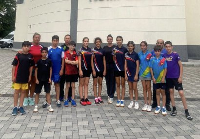 Stolüstü tennisçilər təlim-məşq toplanışında