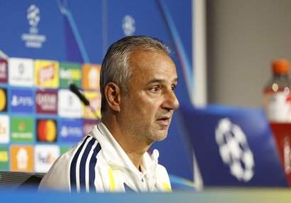 "Dünya futbolundan geri qalmadığımızı görürlər" - "Fənərbağça"nın baş məşqçisi