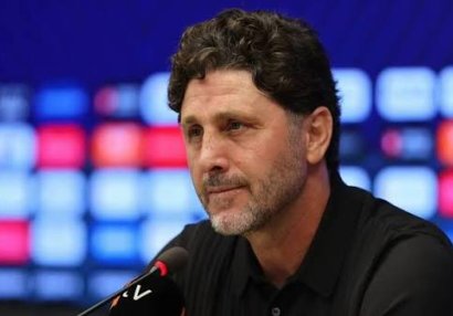 "Trabzonspor"un baş məşqçisi istefa verdi, klub qəbul etmədi