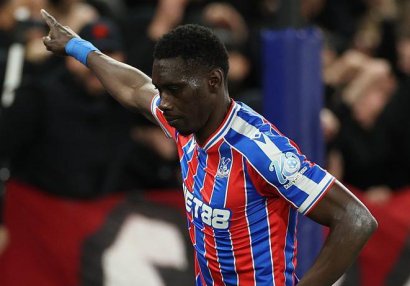 "Liverpul" Sarr üçün yenidən hərəkətə keçir