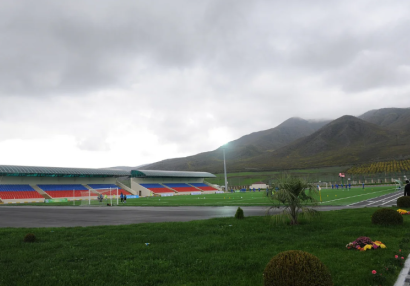 Ağsu şəhər stadionunun süni ot örtüyü FIFA-nın sertifikatına layiq görüldü