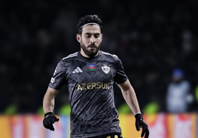 Avropa nəhənglərinin cərrahı Elvindən yazdı