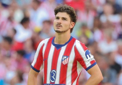 "Barselona" Xulian Alvares transferi üçün iki ulduzunu gözə çıxardı