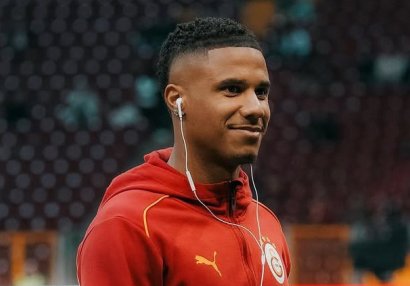 "Qalatasaray"ın futbolçusu milli komandası ilə yollarını ayırdı