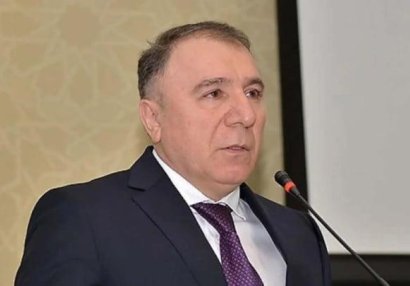 Prezident İsgəndər Cavadovla imzaladı