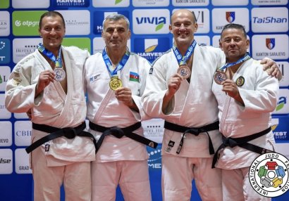 Azərbaycan komandasının aktivinə daha 2 qızıl medal əlavə olunub
