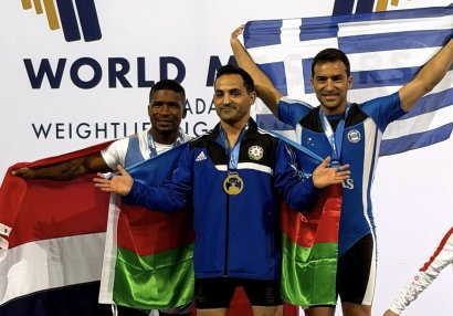Azərbaycanın usta ağırlıqqaldıranlarından dünya çempionatında 2 qızıl, 1 gümüş