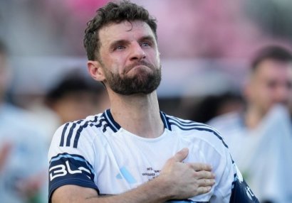 Müller karyerası ilə bağlı qərarını verdi