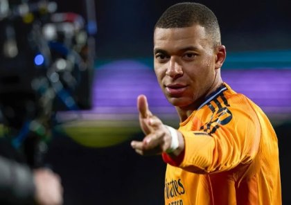 Mbappe "Barselona"ya 2 qol vurdu, tarixi rekorda imza atdı