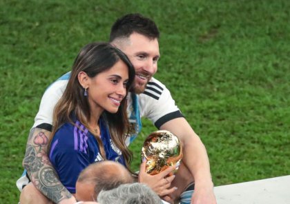 "O, paltardəyişmə otağına ilk dəfə girəndə üzünə baxmağa cəsarət etmədim" - Lionel Messi