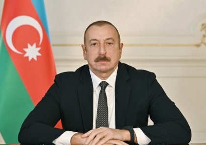 İlham Əliyev jurnalistləri təbrik etdi