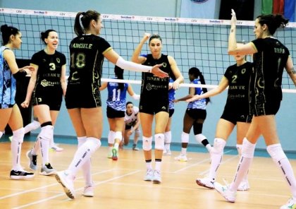 Qadın voleybolçular arasında Azərbaycan Yüksək Liqasında V turun daha iki oyunu arxada qaldı