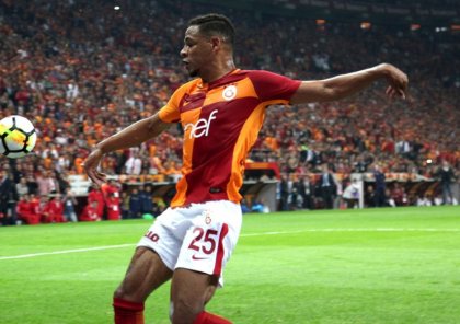 Sabiq "Qalatasaray"lı karyerasını bitirdi
