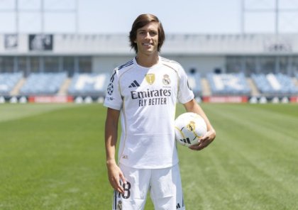 "Real"ın müdafiəçisi İngiltərə nəhəngində? - SON DURUM