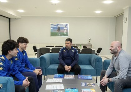 "Kəpəz" gənc futbolçularla peşəkar müqavilə imzaladı