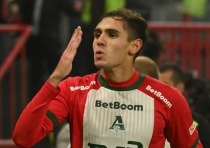 Braziliyalı futbolçu Fabreqasın yanına gedir