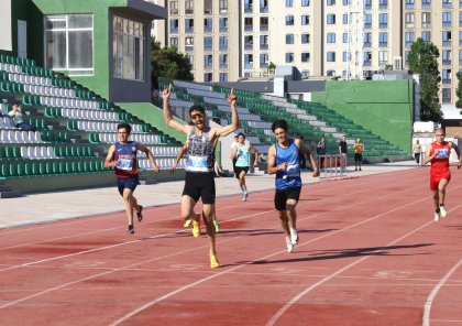 Atletika üzrə Azərbaycan çempionatında ilk günün qalibləri bilindi