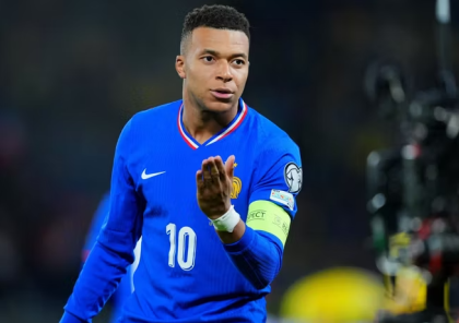 "Belə şeylər barədə karyeramı bitirəndən sonra düşünəcəyəm" - Rekordçunu "taxtdan salan" Mbappe