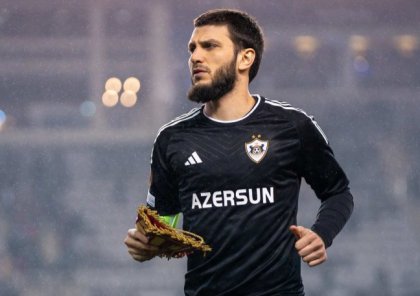 "Qarabağ" Bədavi ilə müqavilə yenilədi