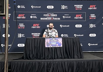UFC Bakıda media gününə start verdi: Döyüşçülər mətbuat konfransında