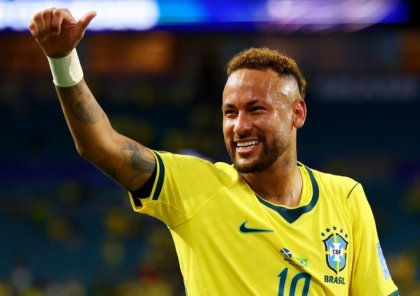 Neymar Pelenin rekordunu təkrarladı