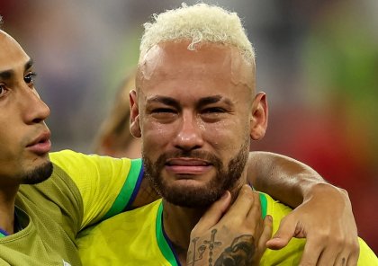 Neymar 16 illik Braziliya karyerasına nöqtə qoydu