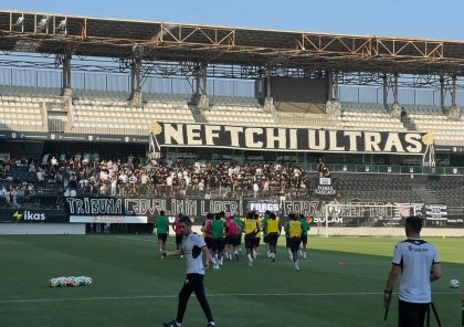 &ldquo;Neftçi&rdquo; açıq məşq keçirdi, azarkeşlər "coşdu"