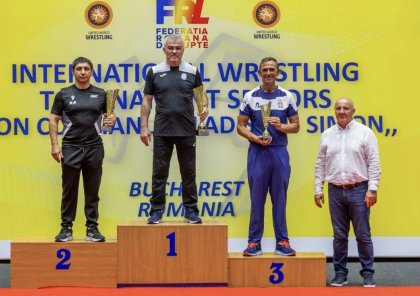 Azərbaycan güləşçiləri Buxarestdə keçirilən turnirdə 5 medal qazanıblar