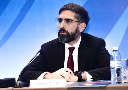 Rövşən Nəcəf "Sabah"ı təbrik etdi